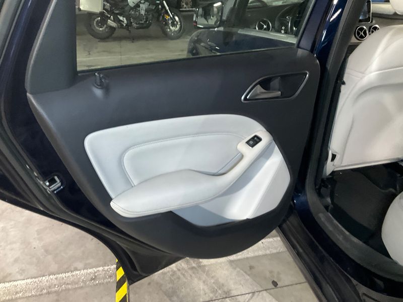 Mercedes-Benz B-Klasse B 180 AMG Sport 2016 – снимка 32