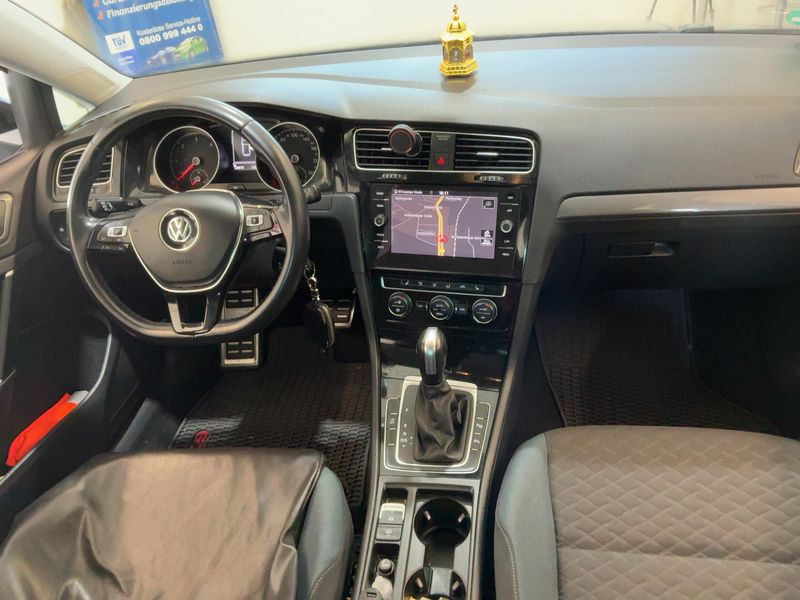 Volkswagen Golf VII 2.0 TDI IQ.DRIVE 2019 – снимка 17