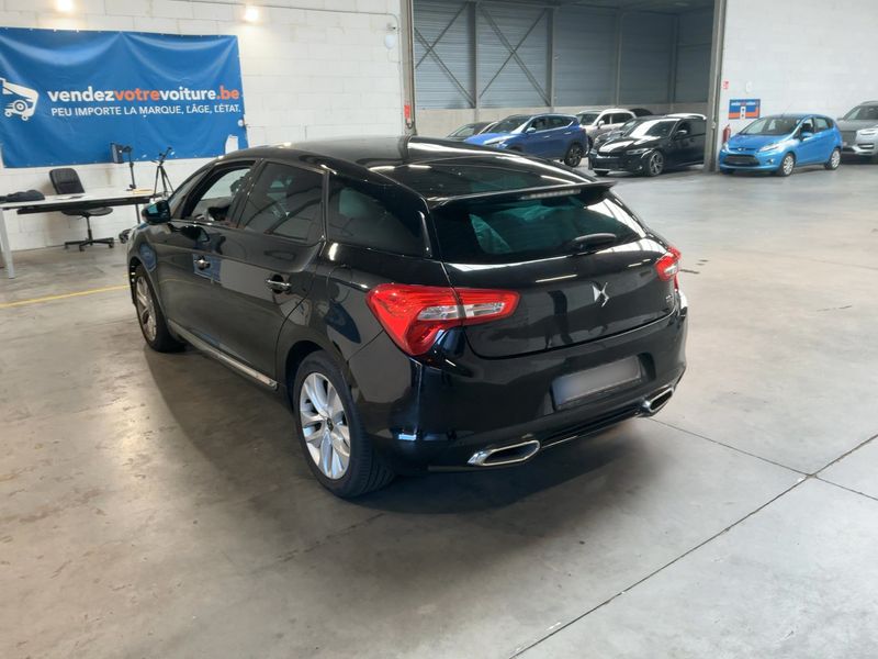 DS Automobiles DS5 2.0 Blue-HDi — zdjęcie 3