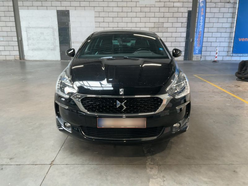 DS Automobiles DS5 2.0 Blue-HDi — zdjęcie 9