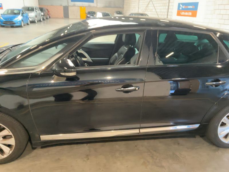 DS Automobiles DS5 2.0 Blue-HDi — zdjęcie 4