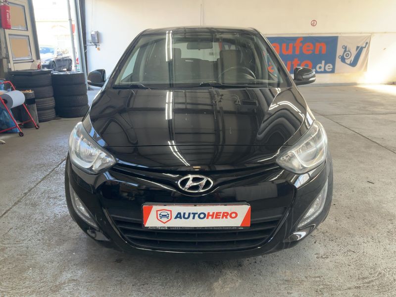 Hyundai i20 1.4 Comfort 2014 – снимка 14