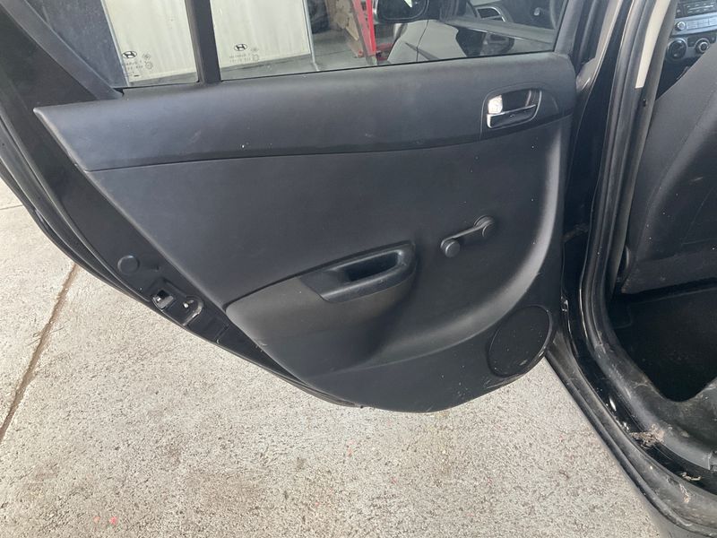 Hyundai i20 1.4 Comfort 2014 – снимка 26