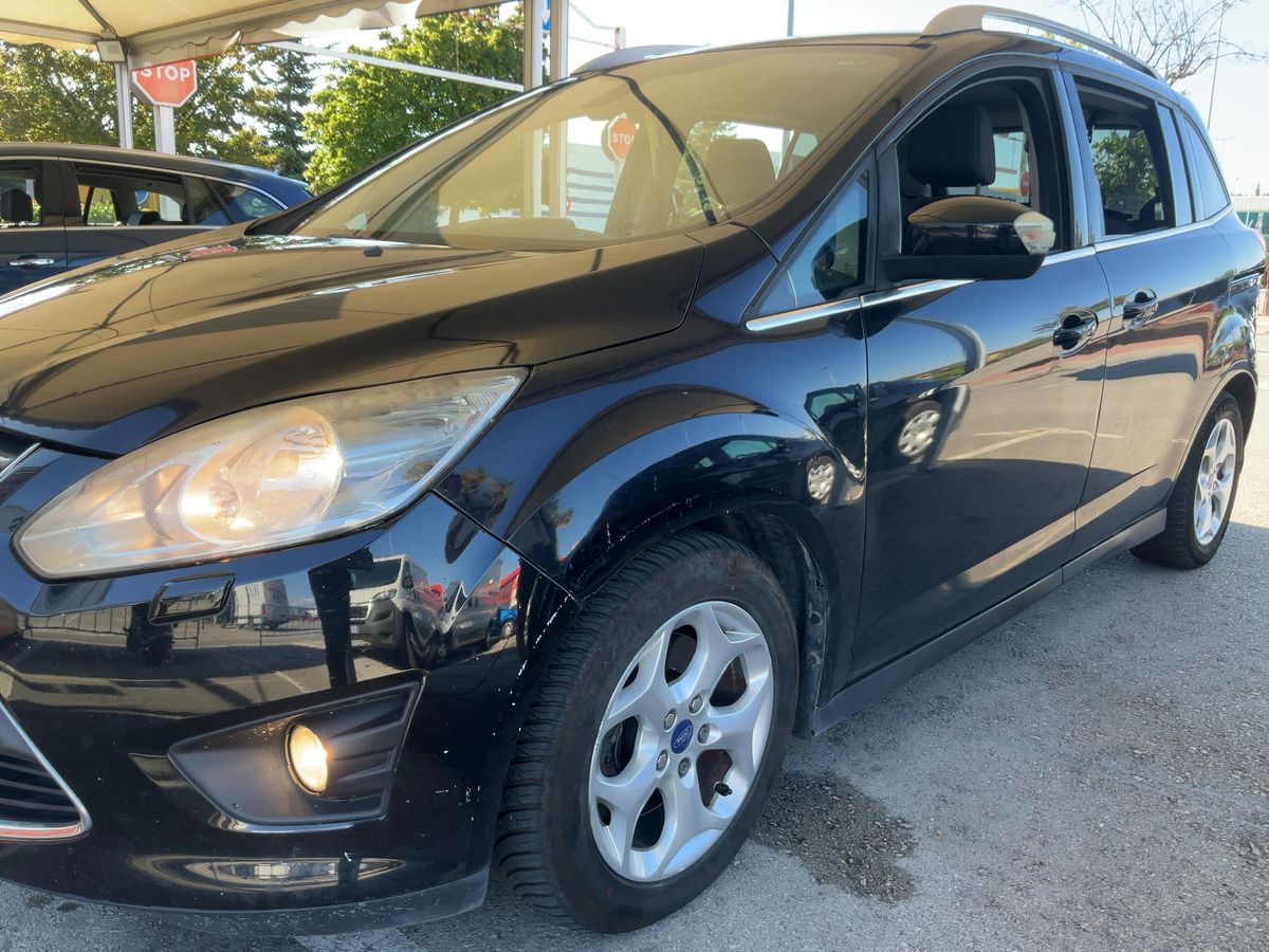 Ford Grand d'occasion