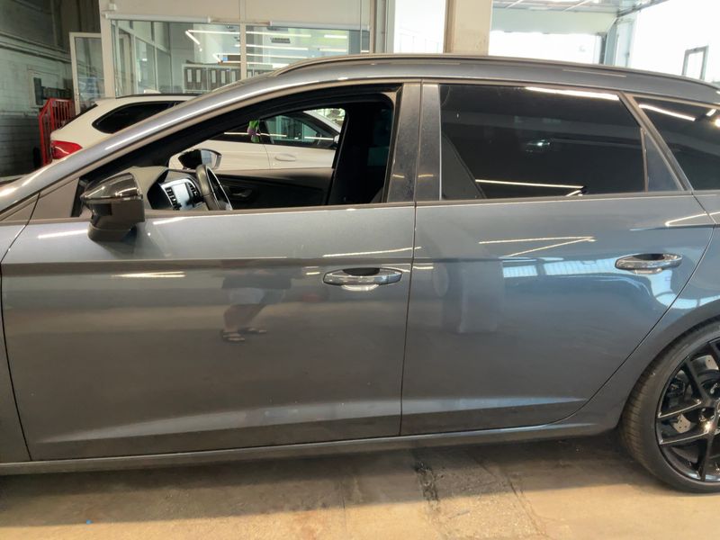Seat Leon 2.0 TSI Cupra 300 4Drive 2019 – снимка 4