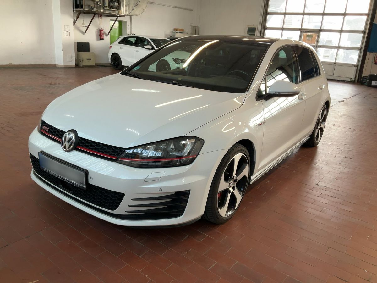 Volkswagen Golf 2016