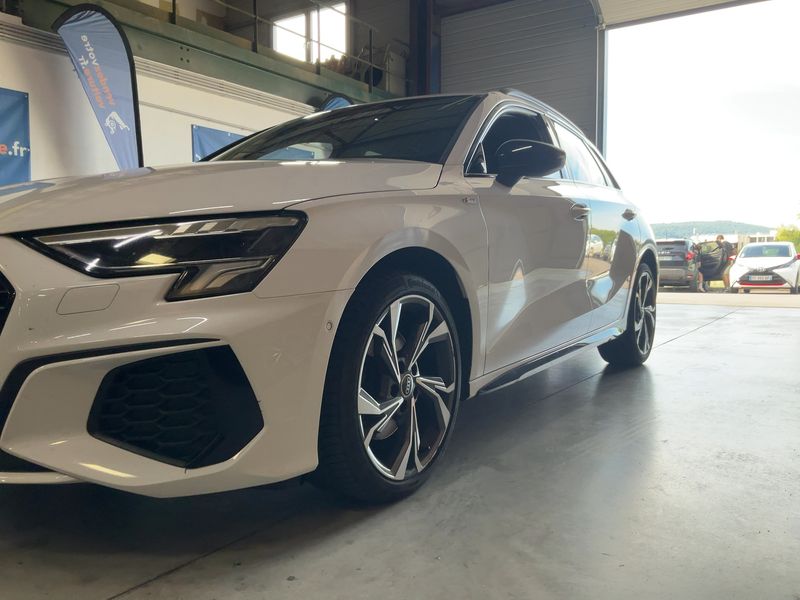 Audi A3 Sportback 30 TFSI Mild-Hybrid S line — zdjęcie 2