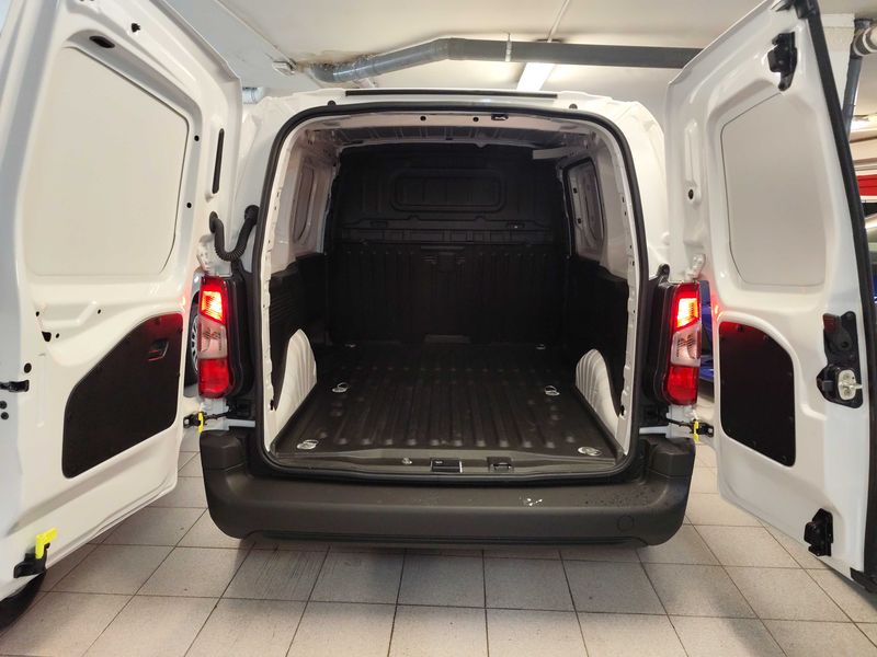 Toyota ProAce City 1.5 D-4D Van L1 VX — zdjęcie 9