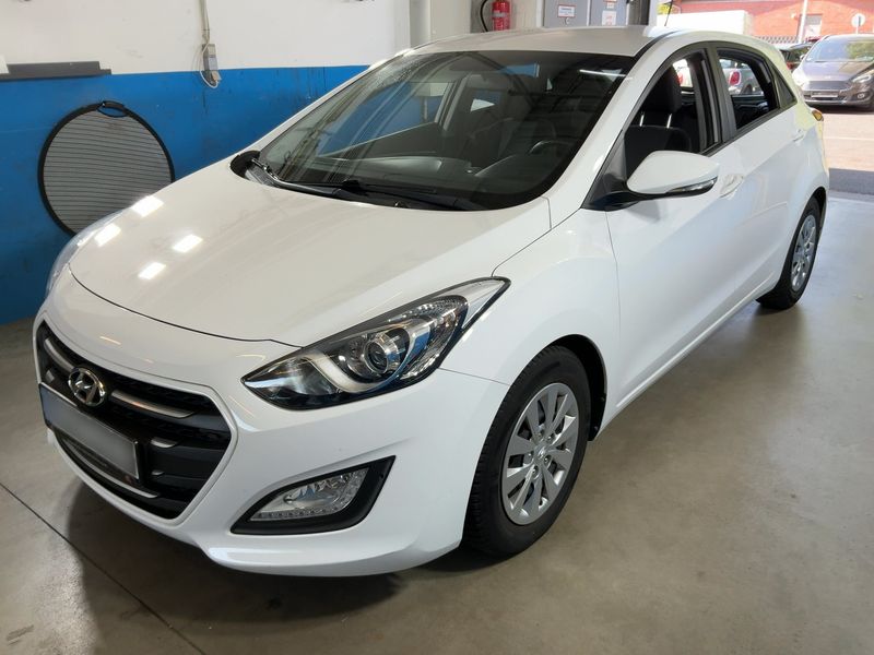 Hyundai i30 1.4 Trend blue — zdjęcie 2