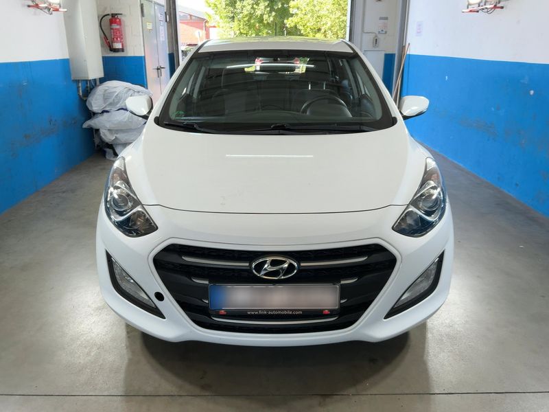 Hyundai i30 1.4 Trend blue — zdjęcie 9