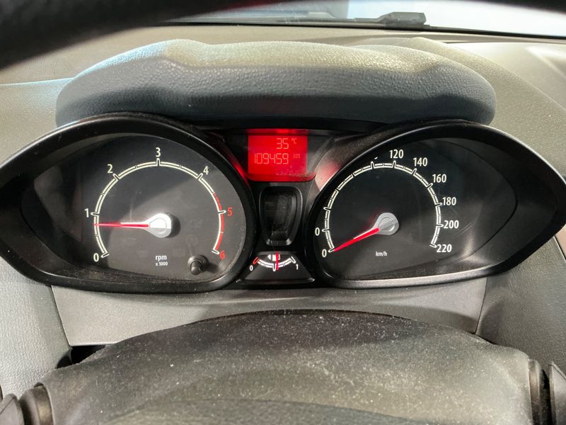 Ford Fiesta 1.4 TDCi Trend — zdjęcie 4