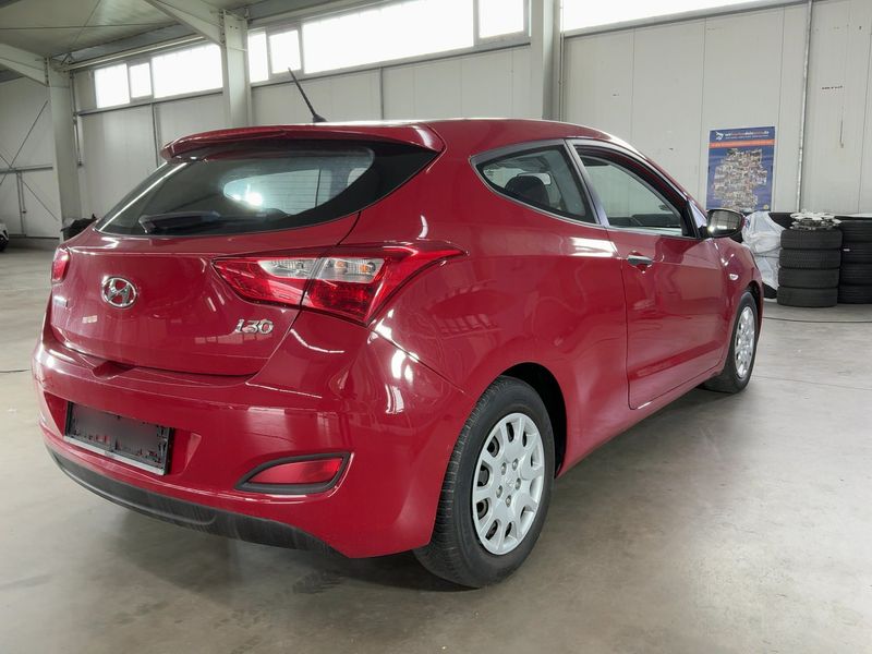 Hyundai i30 1.4 Entry Edition — zdjęcie 6