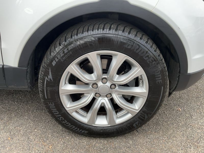 Land Rover Evoque 2.0 Td4 SE 2018 – снимка 11