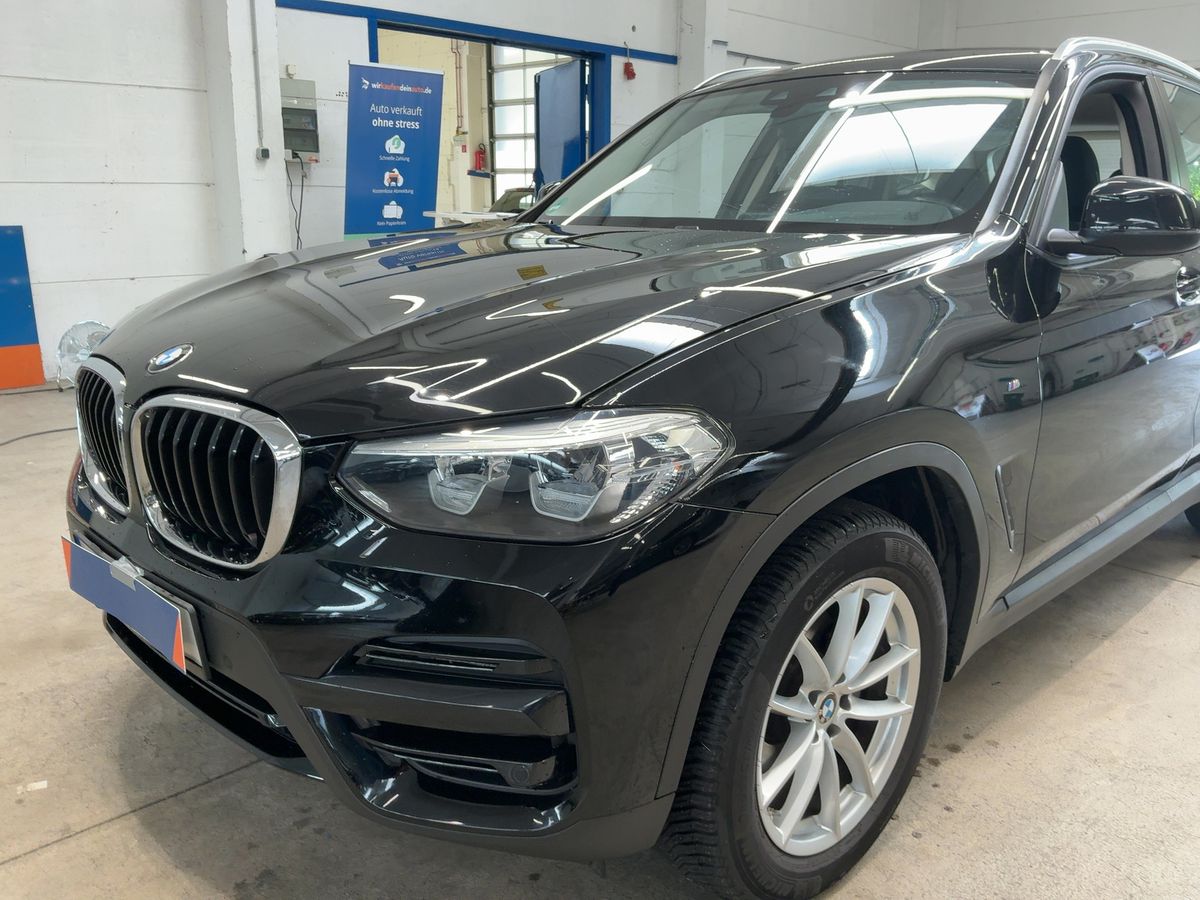 BMW X3 xDrive 20i Advantage
