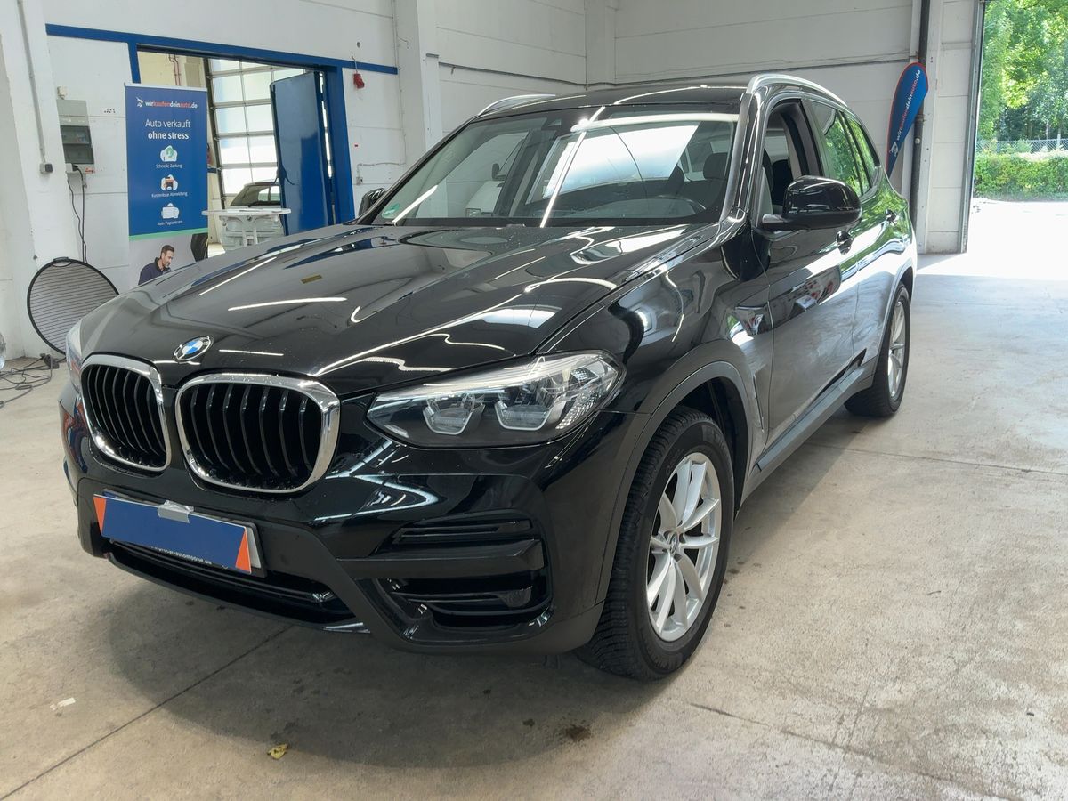 BMW X3 xDrive 20i Advantage
