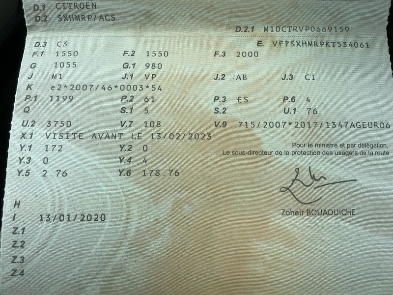 Citroen C3 1.2 PureTech Feel — zdjęcie 15