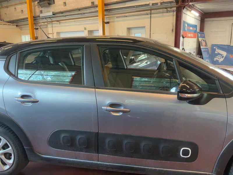 Citroen C3 1.2 PureTech Feel — zdjęcie 7