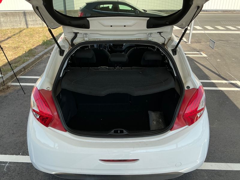 Peugeot 208 1.2 e-VTi Active 2014 – снимка 15