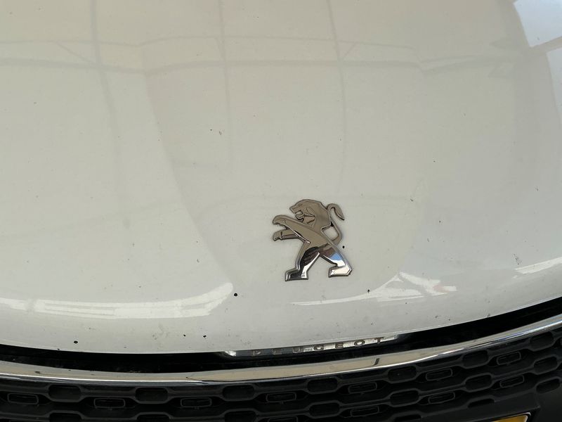 Peugeot 208 1.2 e-VTi Active 2014 – снимка 31