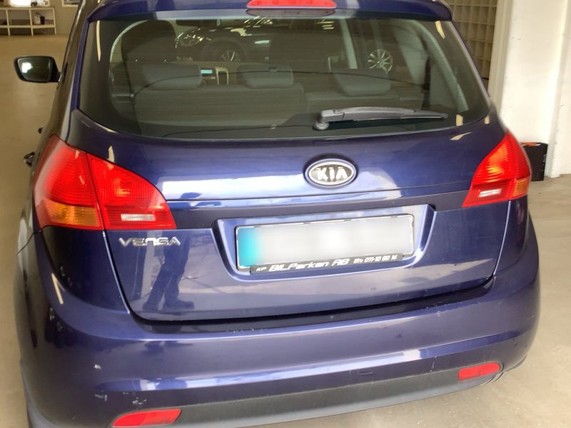 Kia Venga 1.6 Black Collection — zdjęcie 5