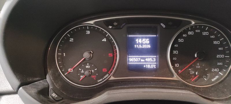 Audi A1 1.6 TDI Ambition 2011 – снимка 18