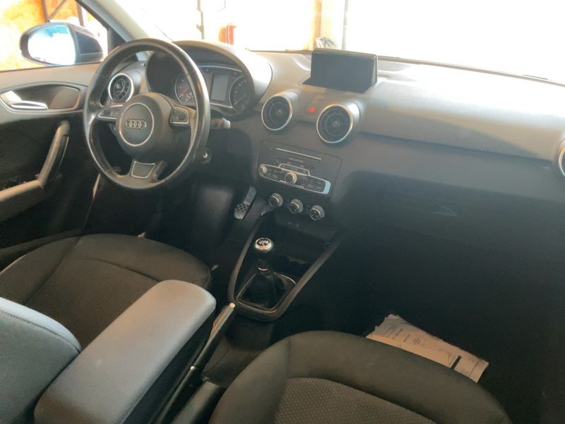 Audi A1 Sportback 1.0 TFSI — zdjęcie 12