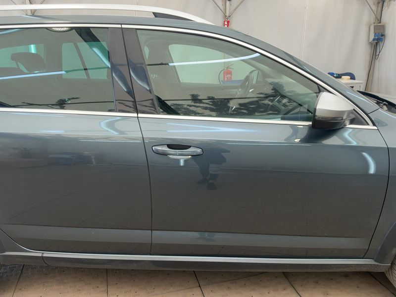 Skoda Octavia 2.0 TDI Scout 4x4 — zdjęcie 7
