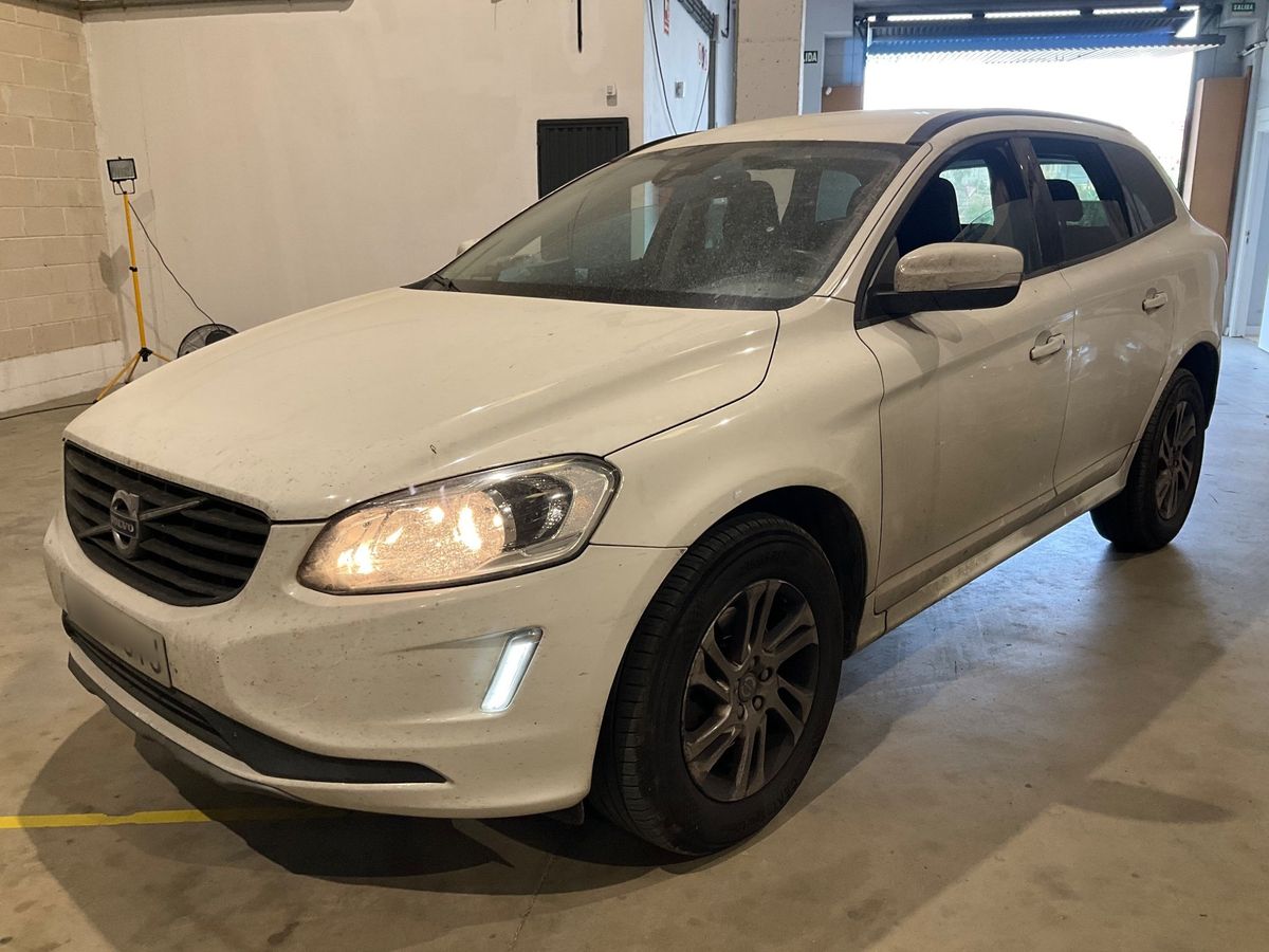 Volvo XC60 2017 — photo 1