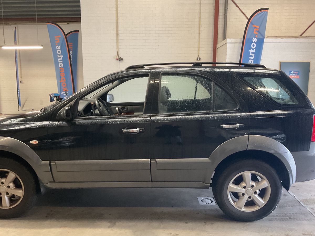 Kia Sorento 2004 — photo 12