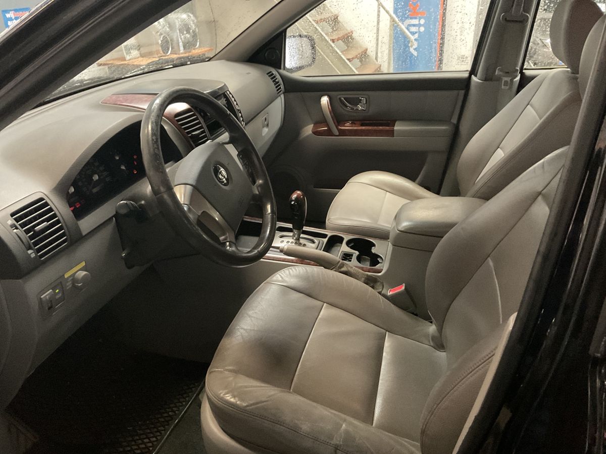 Kia Sorento 2004 — photo 4