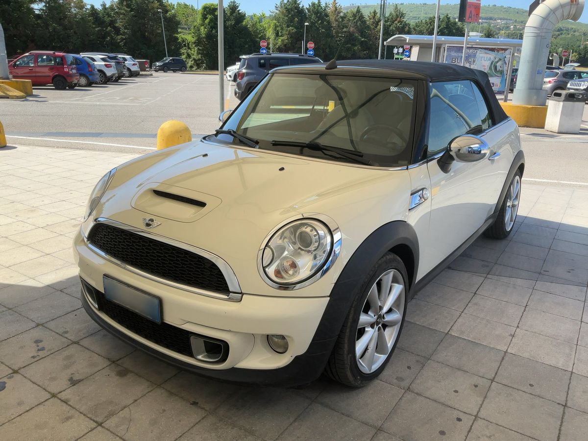 MINI Cabrio 2011