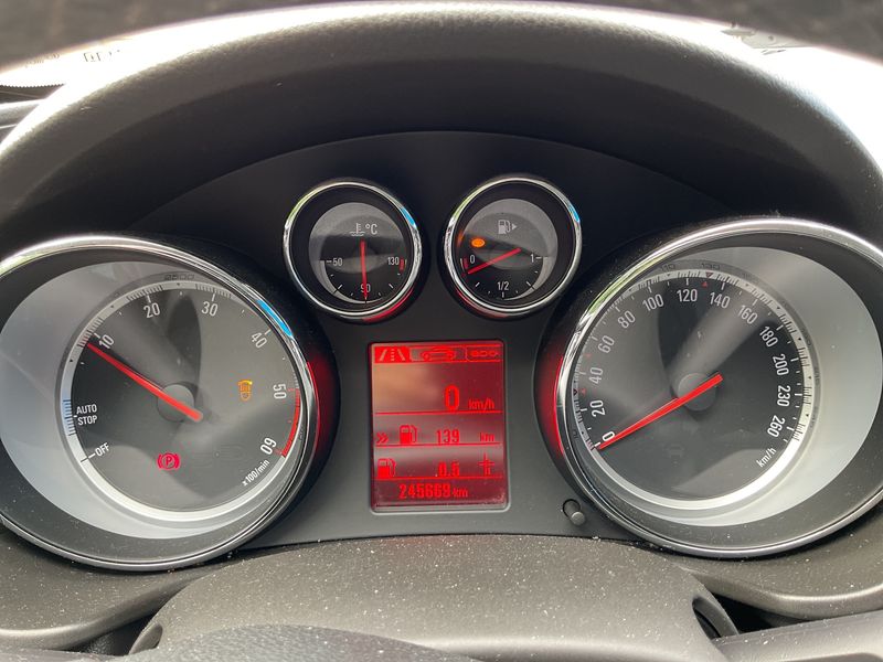 Opel Insignia 2.0 CDTI Innovation — zdjęcie 4
