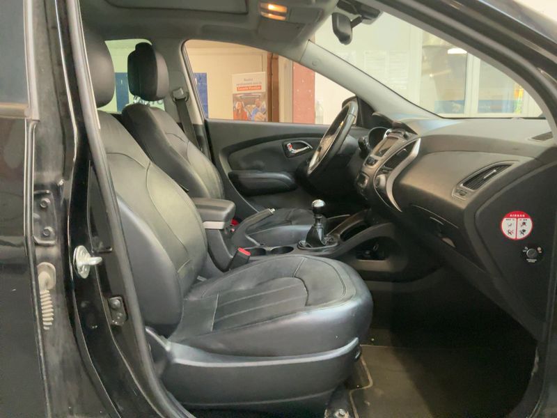 Hyundai ix35 1.7 CRDi Style 2WD 2011 – снимка 16