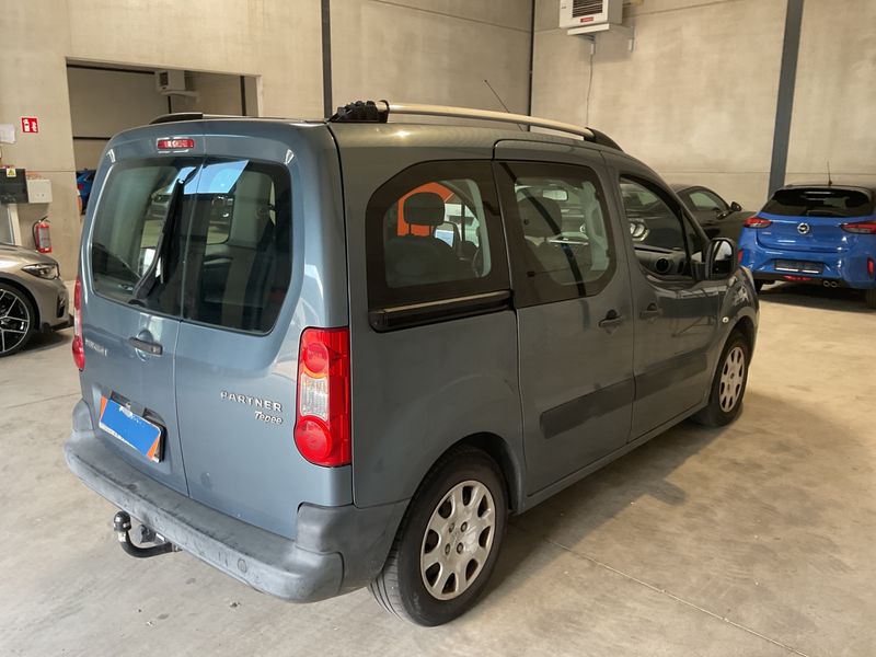 Peugeot Partner 1.6 HDi Esplanade — zdjęcie 2