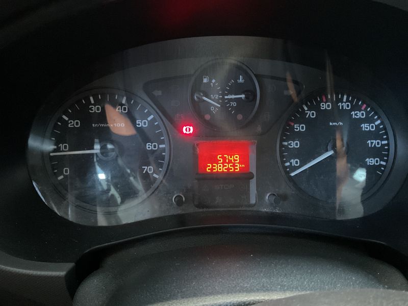 Peugeot Partner 1.6 HDi Esplanade — zdjęcie 4