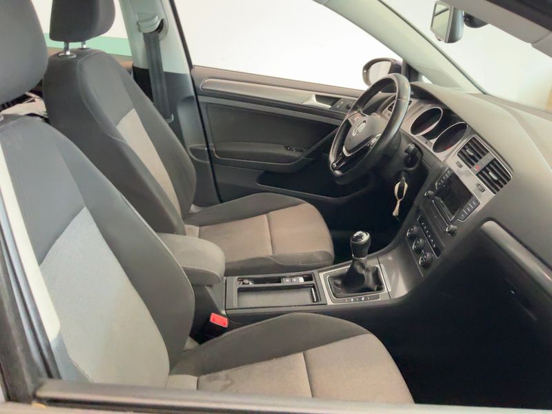 Volkswagen Golf VII 1.2 TSI Trendline BlueMotion Tech 2013 – снимка 17
