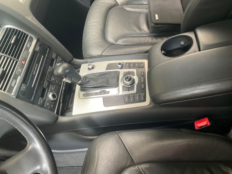Audi Q7 3.0 V6 TDI quattro 2010 – снимка 30