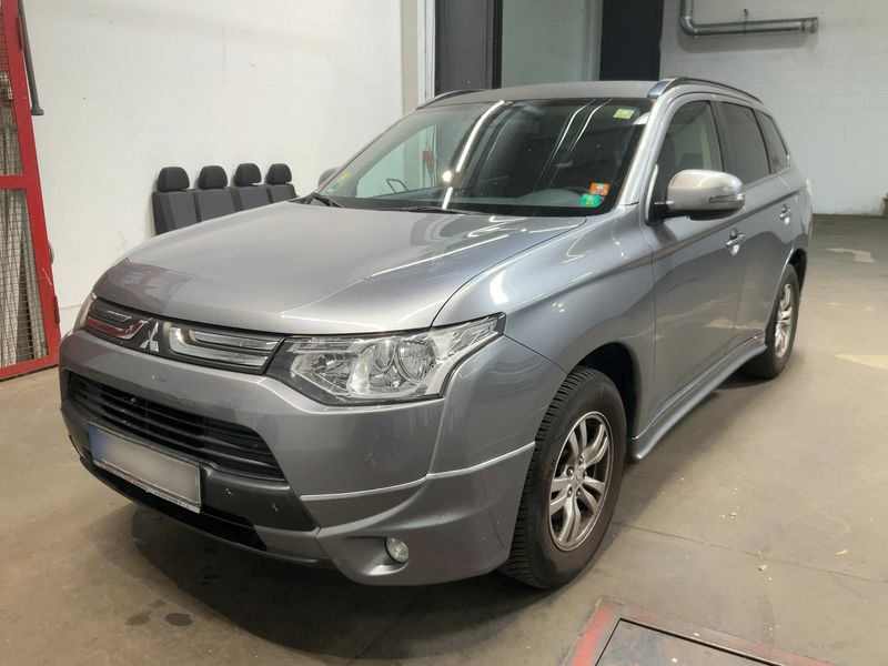 Mitsubishi Outlander 2.2 DI-D Invite ClearTec 2WD