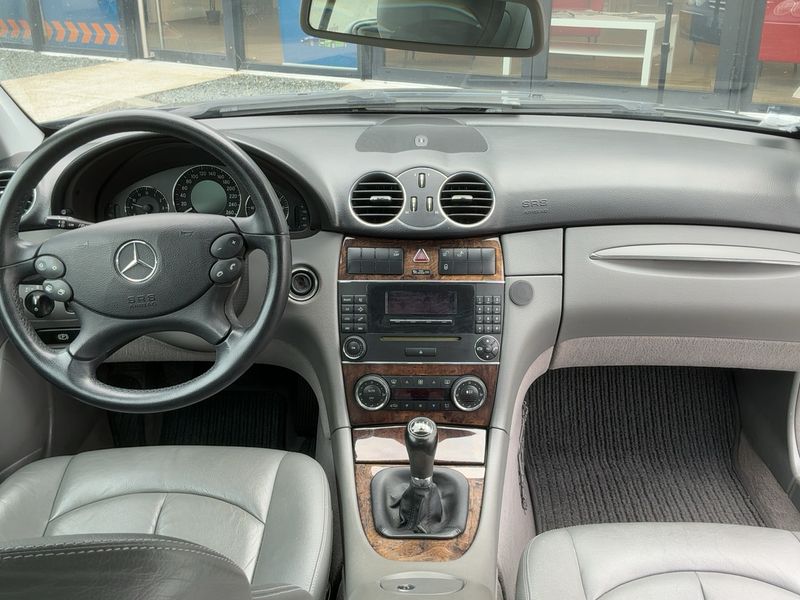 Mercedes-Benz CLK-Klasse CLK 200 Kompressor Elegance — zdjęcie 12