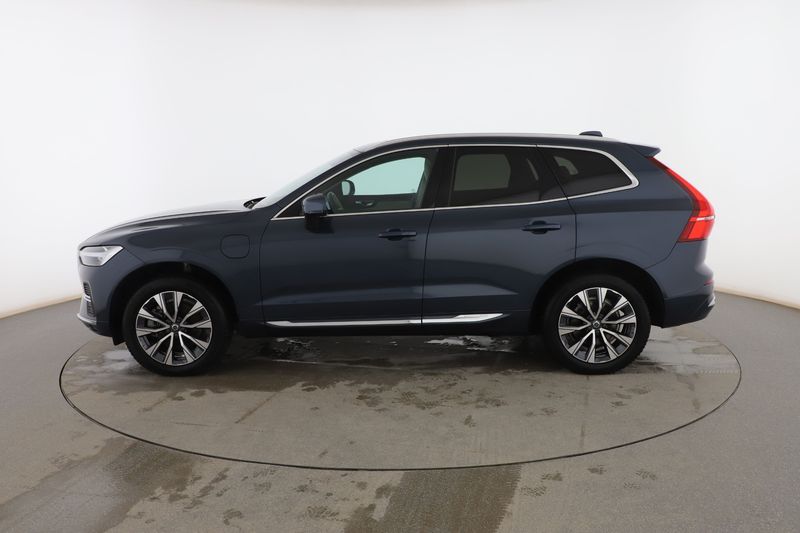 Volvo XC60 2.0 T6 Recharge Plug-in Hybrid Plus Bright AWD 2022 – снимка 4