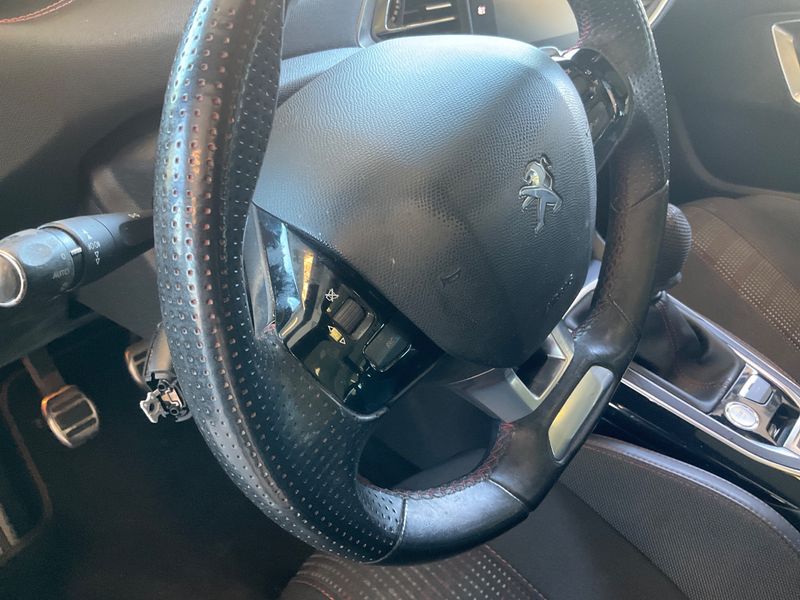 Peugeot 308 1.6 Blue-HDi GT Line 2017 – снимка 37