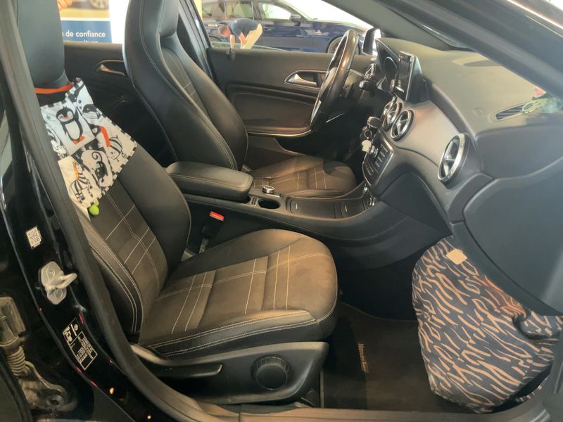 Mercedes-Benz GLA-Klasse GLA 220 d Sensation — zdjęcie 11