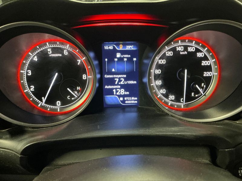 Suzuki Swift 1.0 BoosterJet SHVS Comfort + 2018 – снимка 18