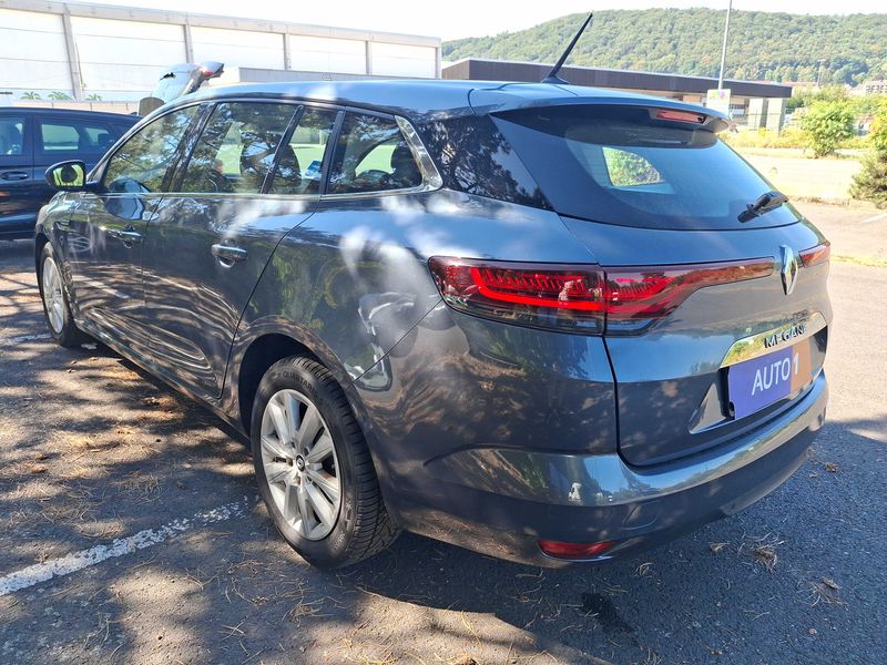 Renault Megane 1.3 TCe Equilibre — zdjęcie 3