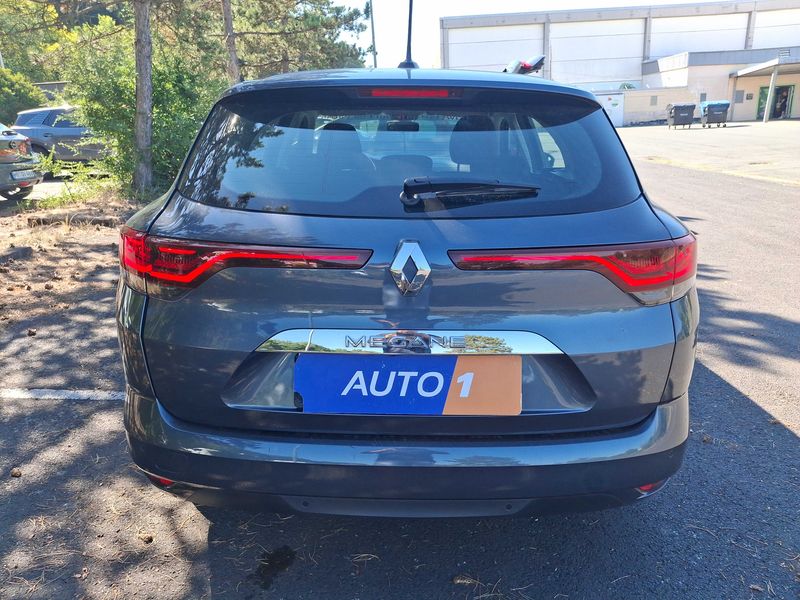 Renault Megane 1.3 TCe Equilibre — zdjęcie 4