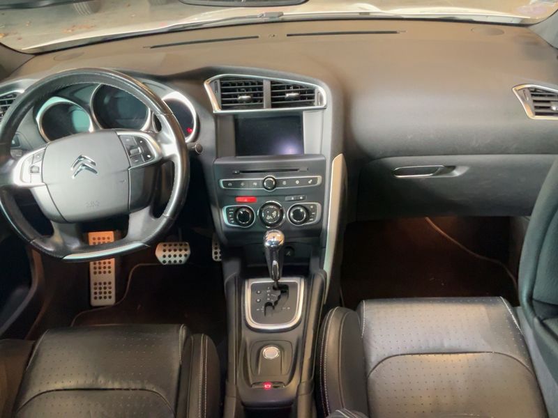 DS Automobiles DS4 1.6 THP SportChic — zdjęcie 12