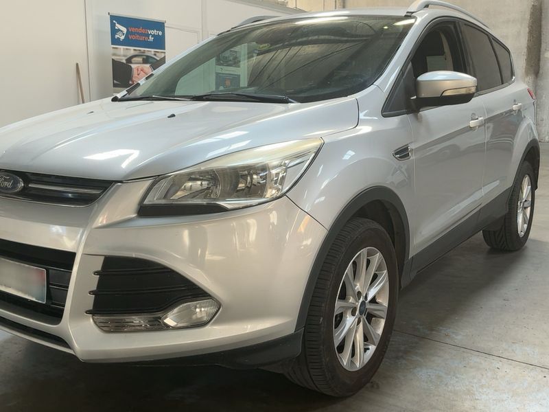 Ford Kuga 2.0 TDCi Titanium — zdjęcie 2