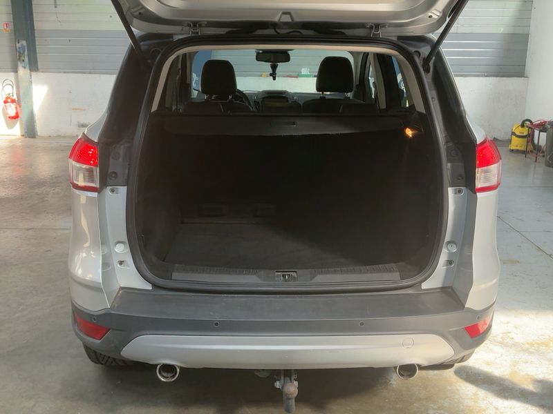 Ford Kuga 2.0 TDCi Titanium — zdjęcie 10