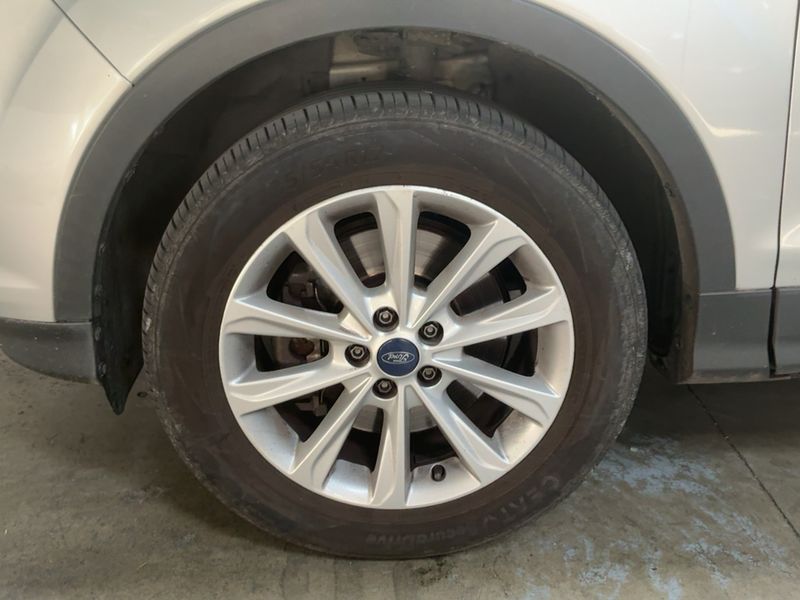 Ford Kuga 2.0 TDCi Titanium 2015 – снимка 3