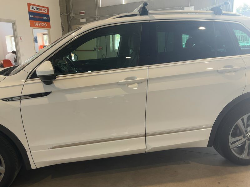 Volkswagen Tiguan 2.0 TDI R-Line 2022 – снимка 4